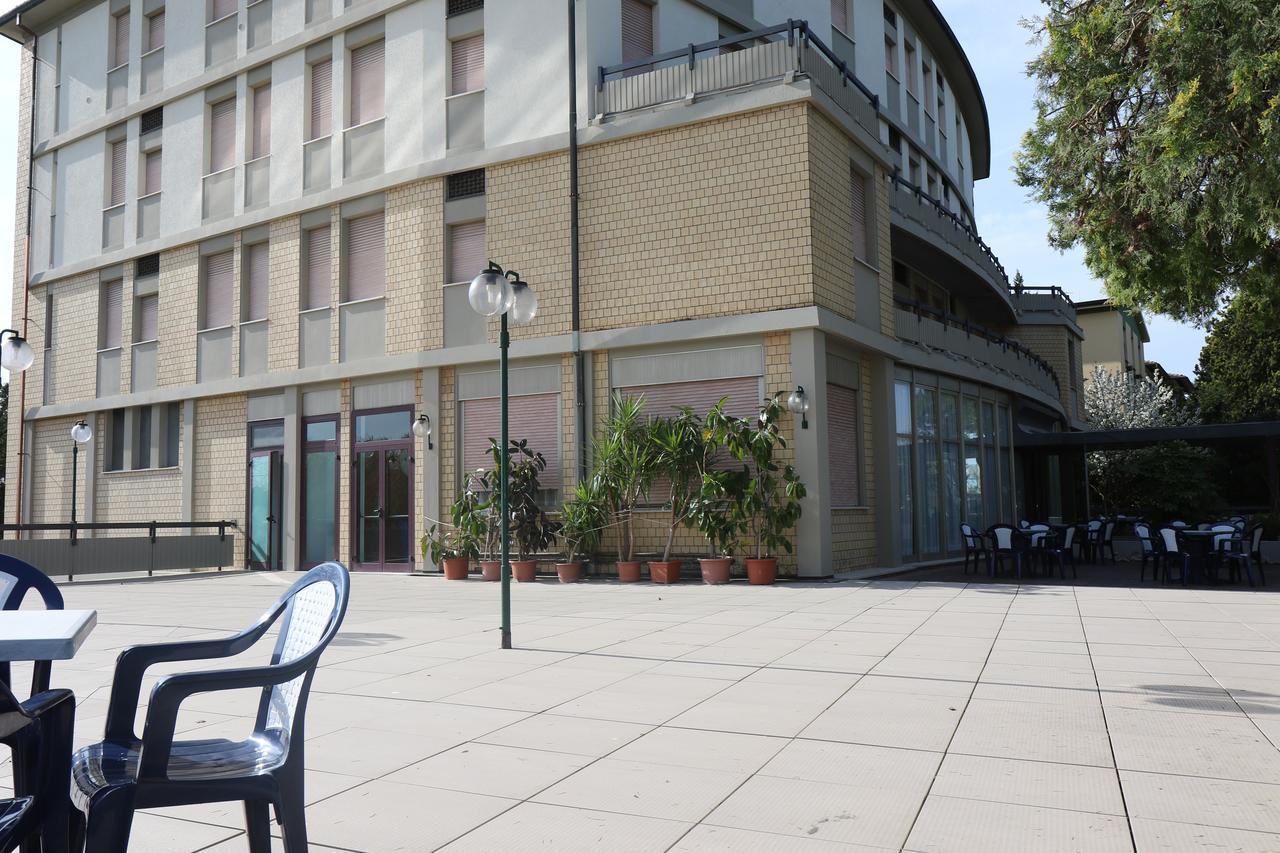 Hotel Cristallo Riolo Terme Exterior foto